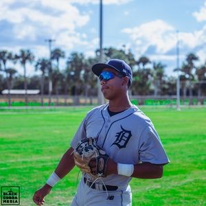 Meet your Posher, Hunter